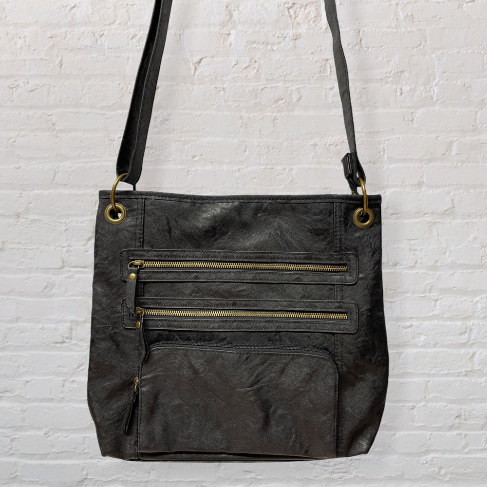 Bueno of California Black faux leather Crossbody